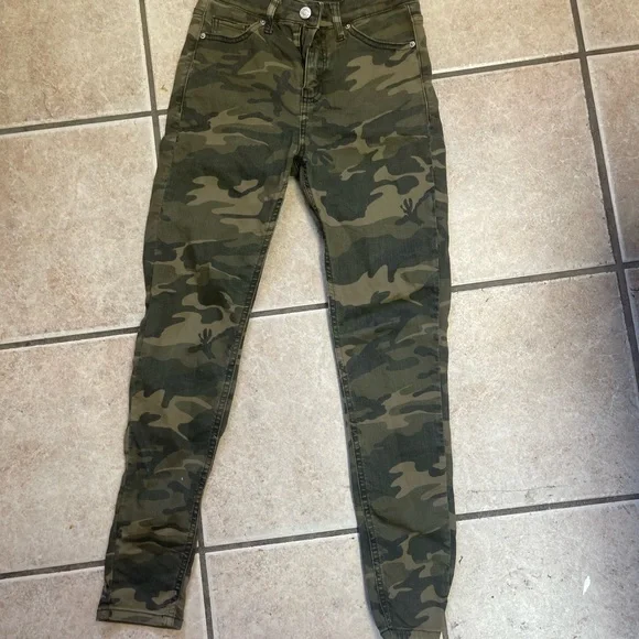 Topshop Moto Camouflage High Rise Skinny Stretch Pants - Picture 2 of 9